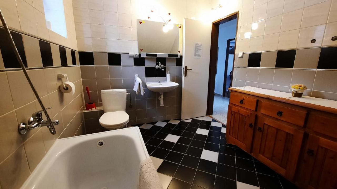 Villa Strakov Lúčky Extérieur photo